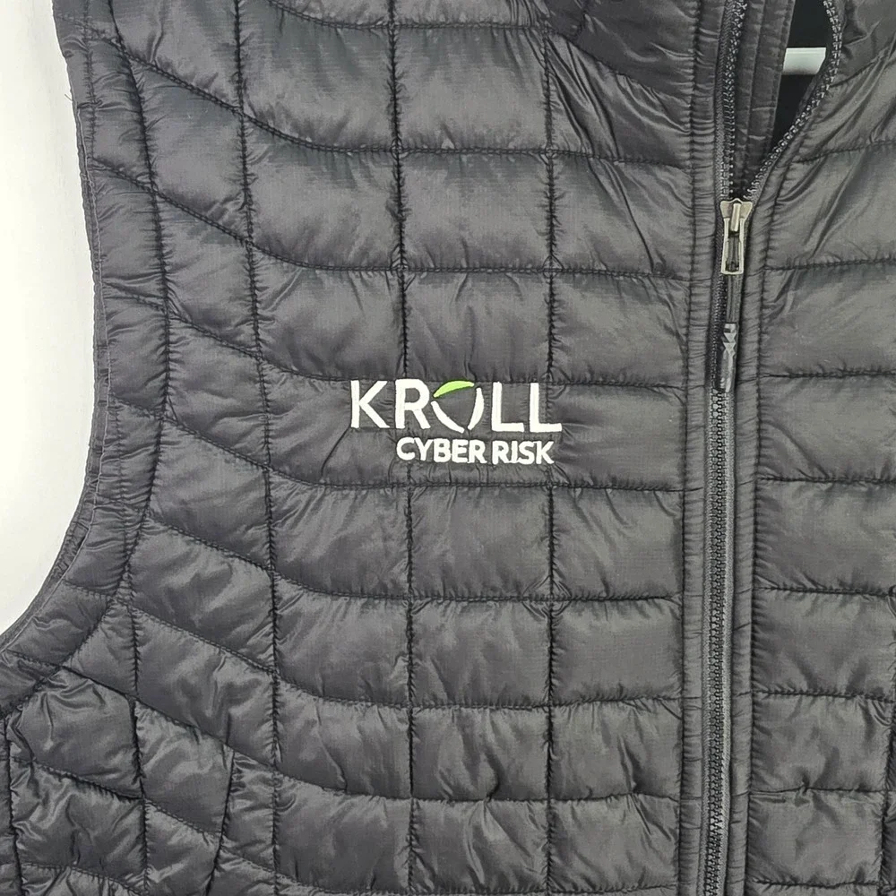 The North‎ Face Men's L Thermoball Eco Quilted Puffer Vest Kroll Business Logo